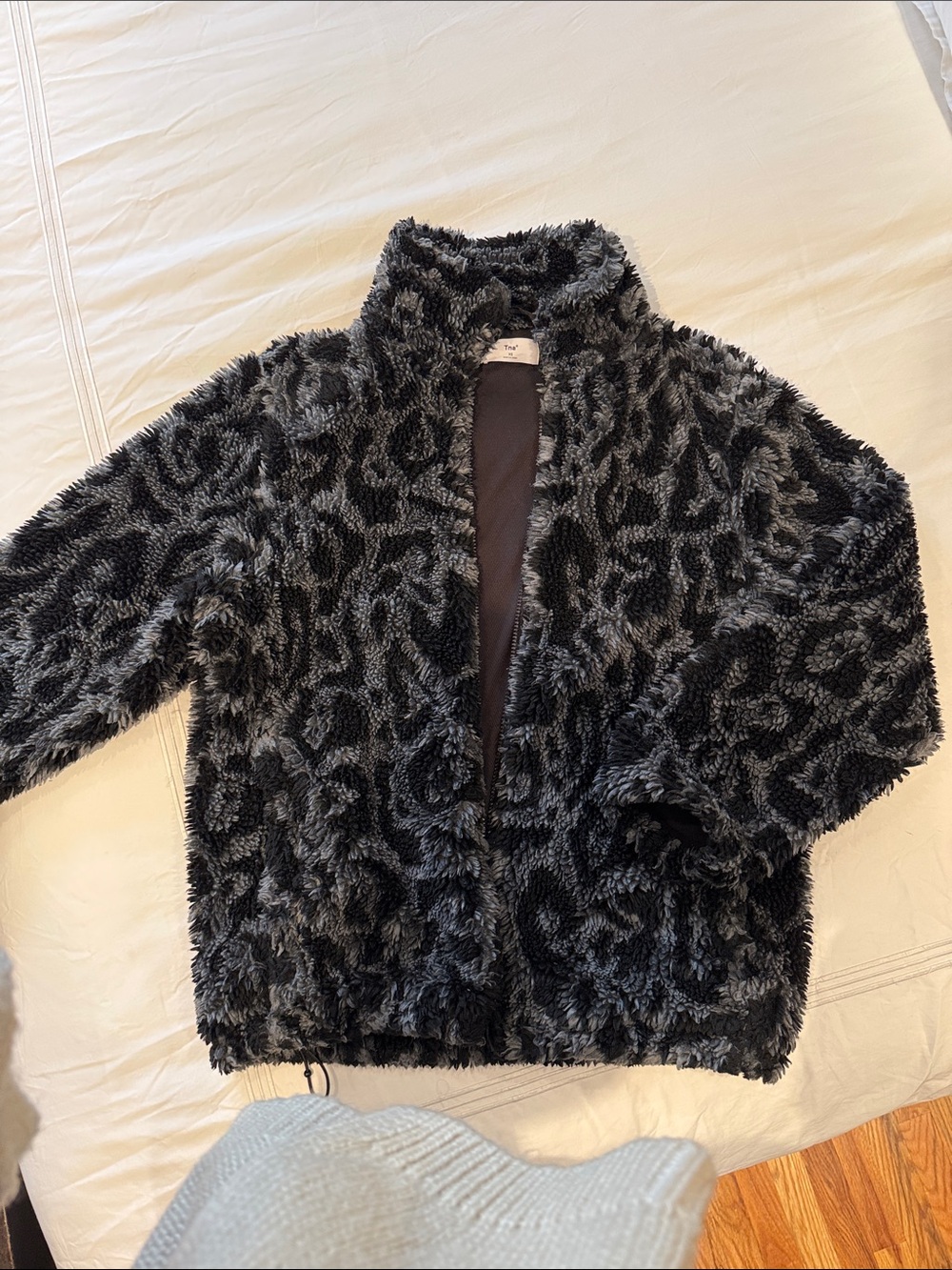 Aritzia TNA Fuzzy Leopard Zip Jacket - Black & Gray